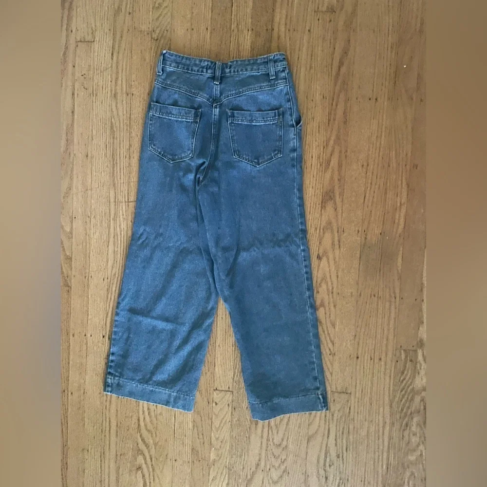 Forever 21 wide leg ankle length crop high waist jeans